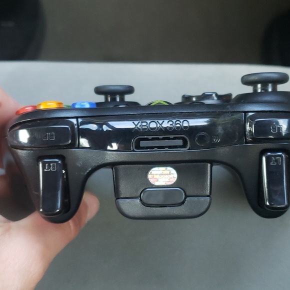 X-Box 360 Controller - Picture 3 of 3